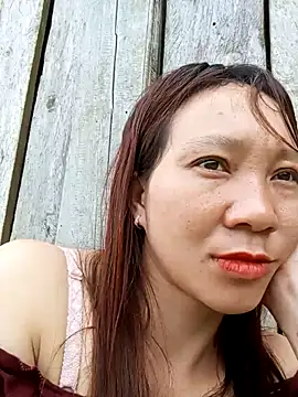 Snapshot of bonnie-00 chatting on May 19, 2026, 1:56 am bonnie-00 online show from May 19, 2026, 1:56 am