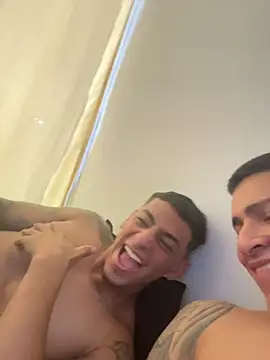 maykel and mike online show from October 8, 2025, 9:34 pm