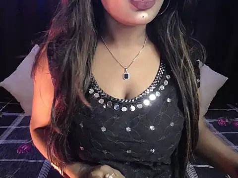 Naughtyy stripgirl online show from February 2, 2026, 6:50 pm