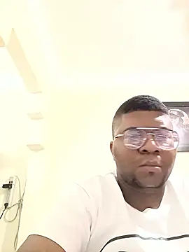 Snapshot of Elsuave28 chatting on January 13, 2026, 1:55 am Elsuave28 online show from January 13, 2026, 1:55 am