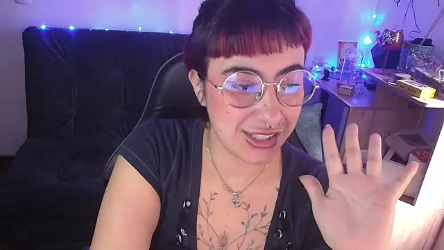 Miacatsito3 online show from March 26, 2026, 4:56 pm