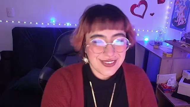 Snapshot of Miacatsito3 chatting on April 18, 2026, 6:50 am Miacatsito3 online show from April 18, 2026, 6:50 am