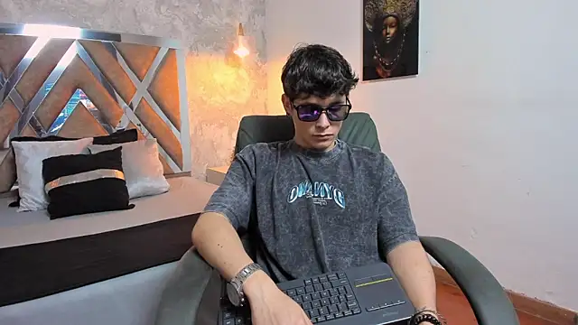 kraven lust online show from February 8, 2026, 3:21 am