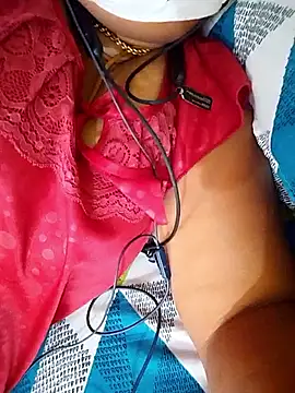 TAMI KAYAL online show from December 17, 2025, 9:04 am