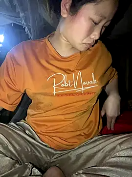 Van xx online show from December 20, 2025, 2:13 pm