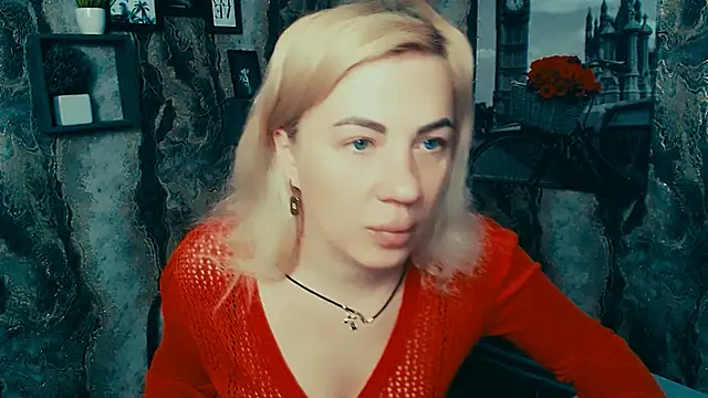 Snapshot of EmmaCat_ chatting on December 19, 2025, 6:53 am EmmaCat online show from December 19, 2025, 6:53 am