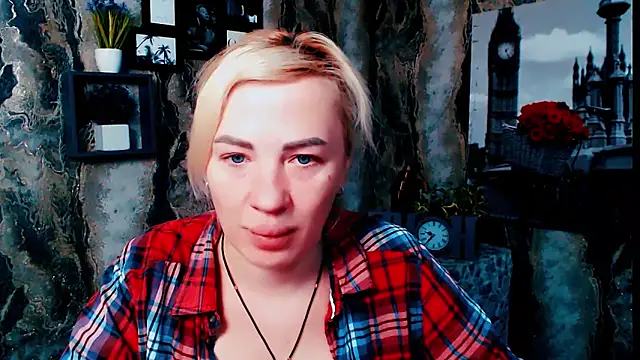 EmmaCat  online show from March 1, 2026, 5:53 am