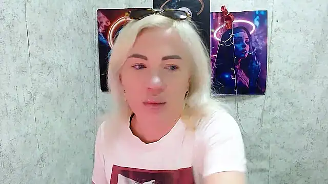 EmmaCat  online show from March 14, 2026, 5:46 am