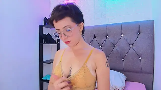 Snapshot of angel_noir1 chatting on July 23, 2026, 7:56 pm angel noir1 online show from July 23, 2026, 7:56 pm