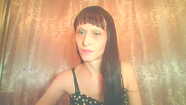 Irivana online show from October 5, 2025, 6:06 pm