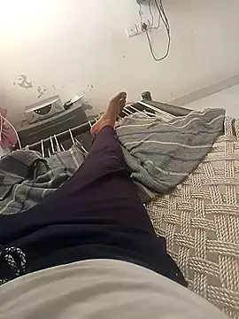 Snapshot of meenahotdarling chatting on September 25, 2025, 2:37 am meenahotdarling online show from September 25, 2025, 2:37 am