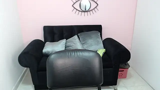 Snapshot of mia_sexgirl chatting on September 29, 2025, 1:05 pm mia sexgirl online show from September 29, 2025, 1:05 pm