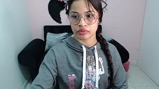 Snapshot of mia_sexgirl chatting on October 24, 2025, 12:23 pm mia sexgirl online show from October 24, 2025, 12:23 pm