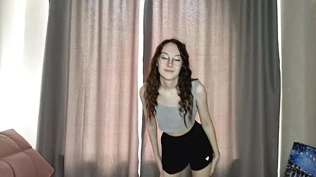 BritniMaddocks online show from September 29, 2025, 8:19 am