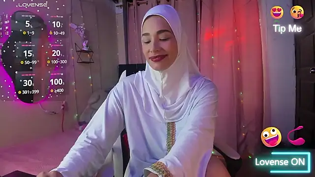 Snapshot of ShanaJamil chatting on January 14, 2026, 12:22 pm ShanaJamil online show from January 14, 2026, 12:22 pm