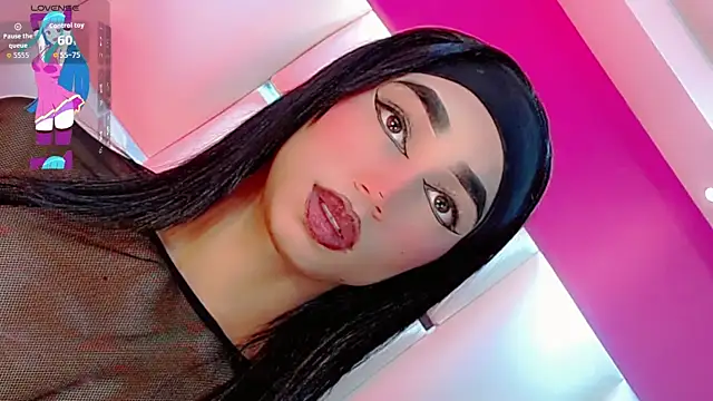 Snapshot of JessiscaWalker chatting on November 5, 2025, 8:42 pm JessiscaWalker online show from November 5, 2025, 8:42 pm