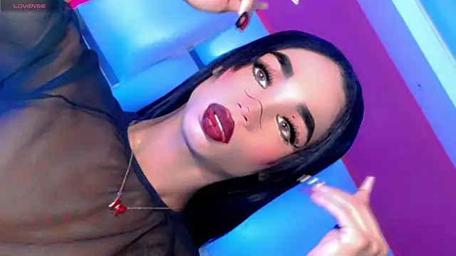 Snapshot of JessiscaWalker chatting on November 21, 2025, 8:18 pm JessiscaWalker online show from November 21, 2025, 8:18 pm