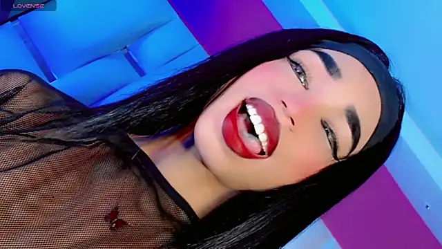 Snapshot of JessiscaWalker chatting on December 14, 2025, 8:13 pm JessiscaWalker online show from December 14, 2025, 8:13 pm