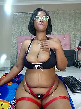 Snapshot of YummyChocTits chatting on October 10, 2025, 9:58 pm YummyChocTits online show from October 10, 2025, 9:58 pm