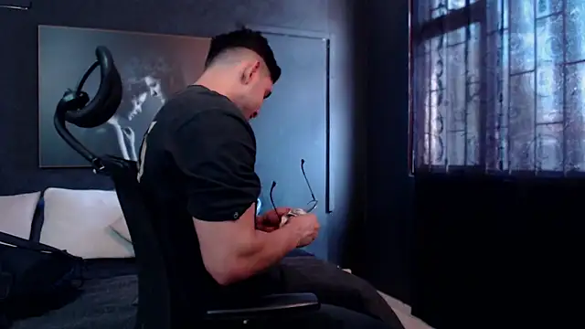 Snapshot of RichardMilleer chatting on March 13, 2026, 2:34 pm RichardMilleer online show from March 13, 2026, 2:34 pm