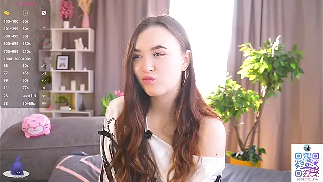 AlinaOrf online show from March 12, 2026, 5:02 am