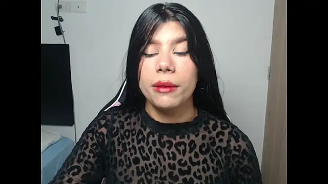 MayaScott11 online show from May 24, 2026, 9:09 pm