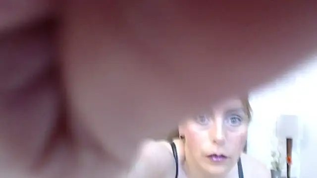 Snapshot of Ava_Raye chatting on November 20, 2025, 6:51 pm Ava Raye online show from November 20, 2025, 6:51 pm