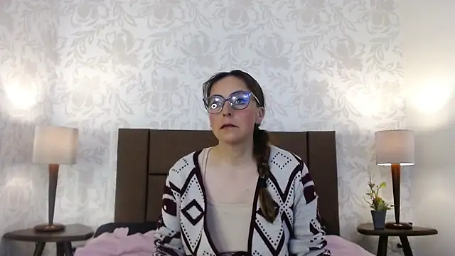 Snapshot of Ava_Raye chatting on December 5, 2025, 7:32 pm Ava Raye online show from December 5, 2025, 7:32 pm