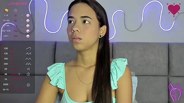 Snapshot of Anntonellaa chatting on November 10, 2025, 12:15 pm Anntonellaa online show from November 10, 2025, 12:15 pm