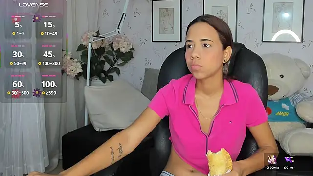 Snapshot of Anntonellaa chatting on November 25, 2025, 12:16 pm Anntonellaa online show from November 25, 2025, 12:16 pm