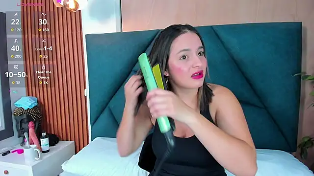 Snapshot of VictoriaHarriss chatting on November 6, 2025, 12:39 pm VictoriaHarriss online show from November 6, 2025, 12:39 pm