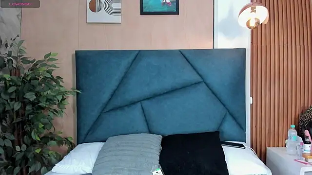 Snapshot of VictoriaHarriss chatting on November 11, 2025, 12:38 pm VictoriaHarriss online show from November 11, 2025, 12:38 pm