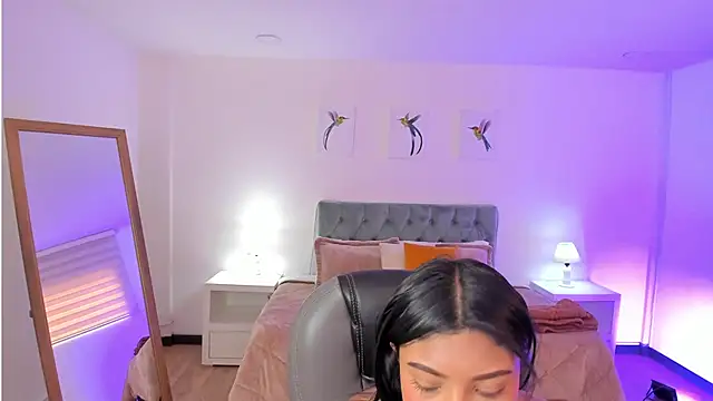 Sofia collen  online show from October 29, 2025, 7:48 pm