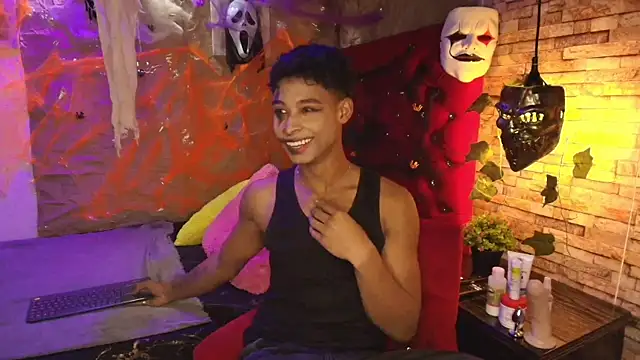 CoffeNaughty nom online show from October 30, 2025, 5:20 am