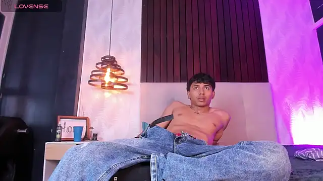 Jaycob Black1 online show from November 24, 2025, 12:27 pm