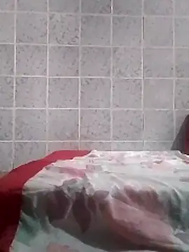 Snapshot of Cachorrinha2025 chatting on October 25, 2025, 5:40 pm Cachorrinha2025 online show from October 25, 2025, 5:40 pm