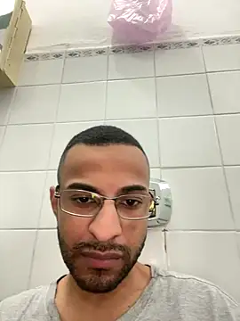 pauzudomoreno1 online show from December 13, 2025, 8:14 pm