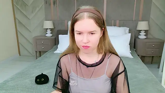 Alida Brice online show from December 5, 2025, 5:38 am