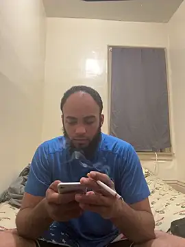 Snapshot of LeoPR00 chatting on September 13, 2025, 2:22 am LeoPR00 online show from September 13, 2025, 2:22 am