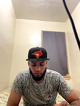 Snapshot of LeoPR00 chatting on September 16, 2025, 12:44 am LeoPR00 online show from September 16, 2025, 12:44 am