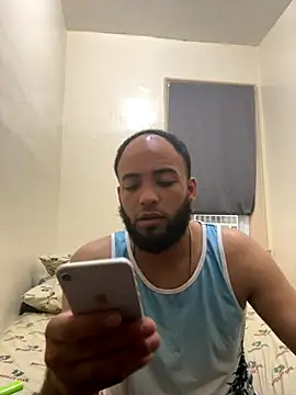 Snapshot of LeoPR00 chatting on September 23, 2025, 12:46 am LeoPR00 online show from September 23, 2025, 12:46 am