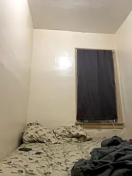 Snapshot of LeoPR00 chatting on September 27, 2025, 12:32 pm LeoPR00 online show from September 27, 2025, 12:32 pm