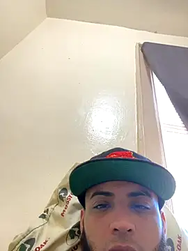 Snapshot of LeoPR00 chatting on November 22, 2025, 3:22 pm LeoPR00 online show from November 22, 2025, 3:22 pm