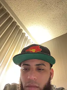 Snapshot of LeoPR00 chatting on November 23, 2025, 11:48 pm LeoPR00 online show from November 23, 2025, 11:48 pm