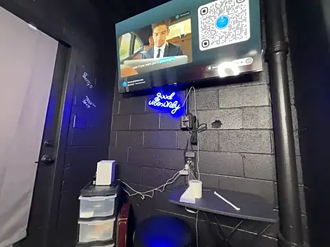 Snapshot of nymphoandthebeast69 chatting on February 21, 2026, 5:25 pm nymphoandthebeast69 online show from February 21, 2026, 5:25 pm