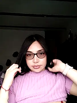 Damian and Jennifer online show from April 13, 2026, 7:52 pm