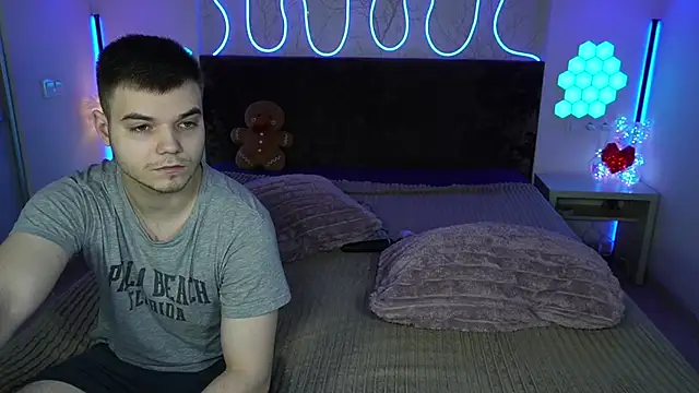 Vikki George online show from April 20, 2026, 3:09 am