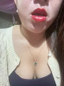 Snapshot of Luna-ass chatting on February 28, 2026, 12:33 am Luna-ass online show from February 28, 2026, 12:33 am