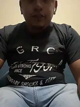 dannybs05 online show from November 17, 2025, 1:33 am