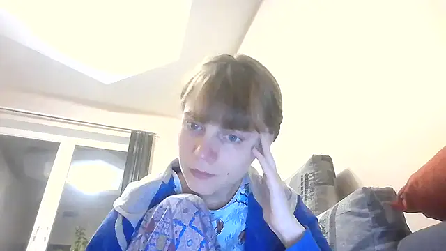 Loriven online show from October 28, 2025, 6:43 pm